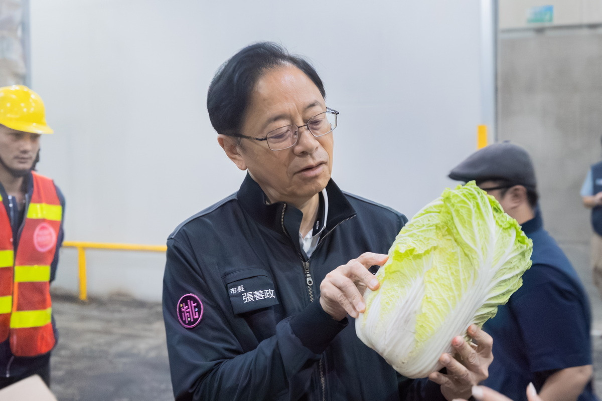 桃園市長張善政視察果菜冷藏倉儲。<br /><br /> 