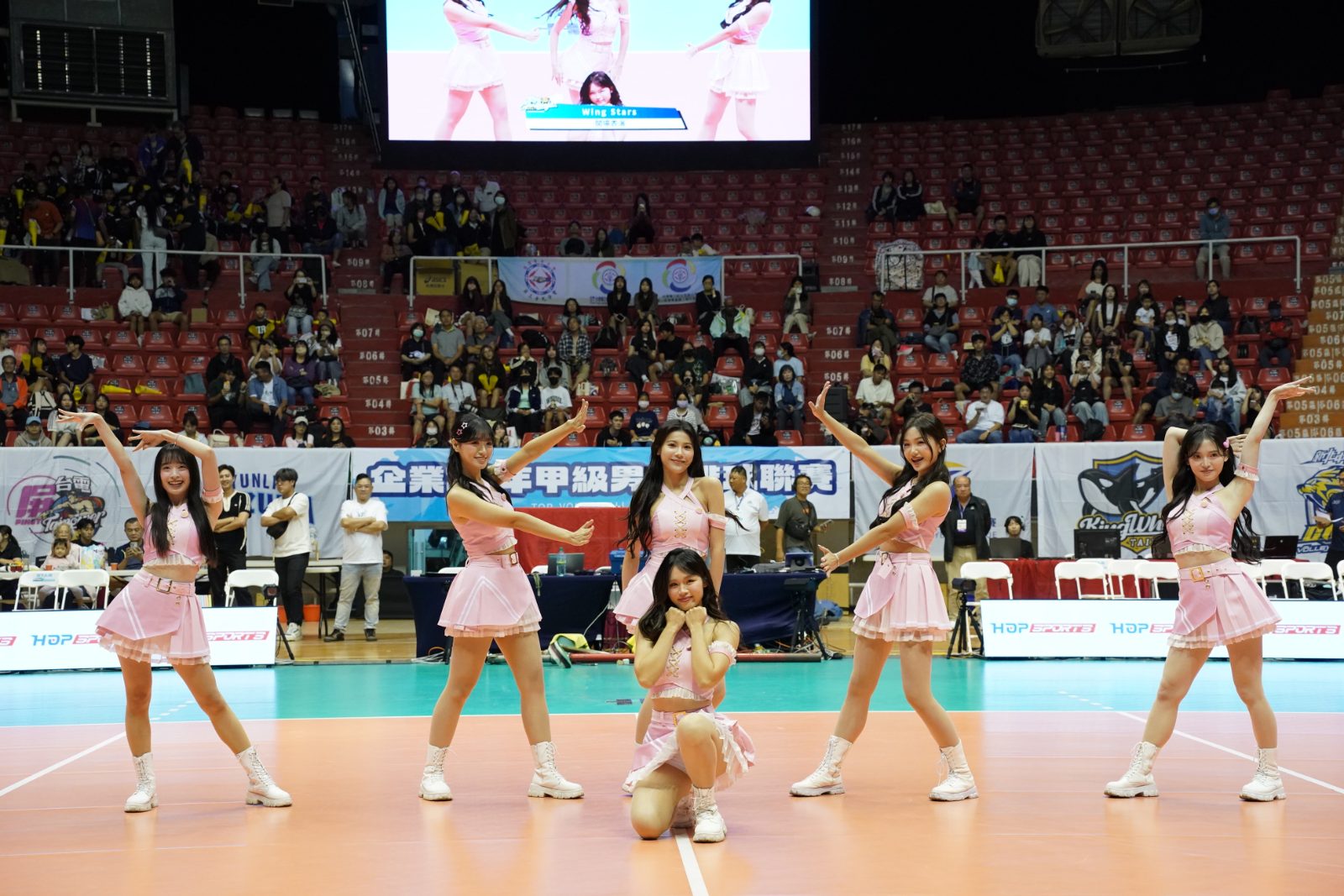 開幕典禮由Wing Stars啦啦隊熱力開場。(圖/中華排協提供)