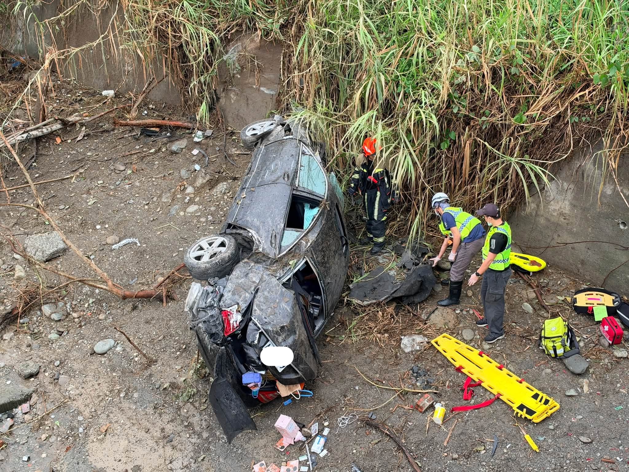 「阿美麻糬」董事長余國基車禍身亡！花蓮駕車衝出護欄墜橋　送醫搶救不治