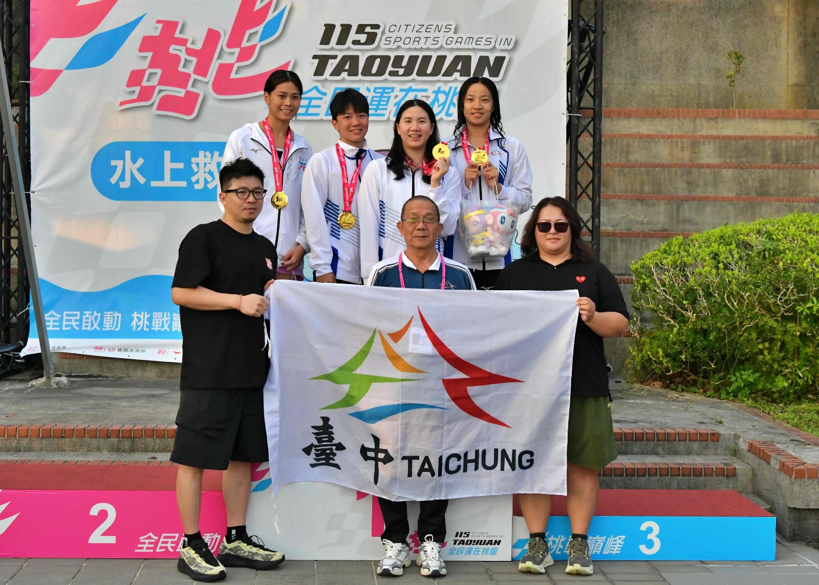 ▲何品莉、李如羿領軍蹼泳和水上救生，在多個項目打破大會及全國紀錄。(圖/記者顏淑娟翻攝)
