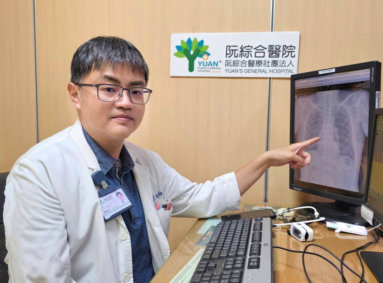 大叔咳嗽咳痰只喝感冒糖漿 轉發燒胸痛呼吸困難送急診 霜降後早晚溫差大秋燥明顯 溫差大容易引發呼吸道過敏與肺病