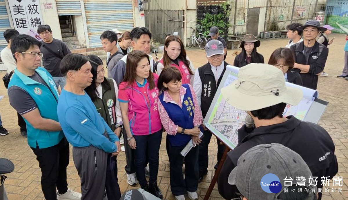 捷運工程局長劉慶豐親自率領規劃團隊與市府相關單位,偕同市議員沿線步行踏勘「內壢宋屋楊梅線」內壢段路廊。