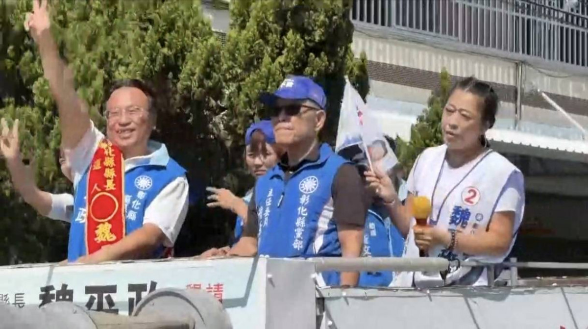 「好事成雙、平政接棒」！魏平政抽中2號籤　車隊跑遍彰化全縣拚支持。圖／記者鄧富珍攝