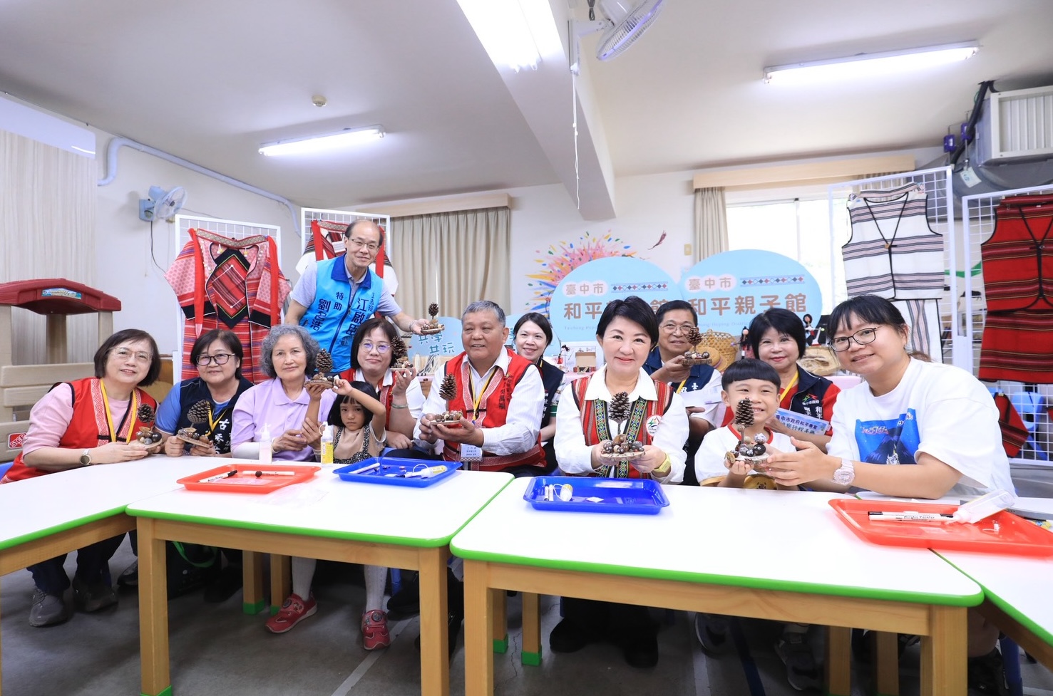 ▲中市府積極推動「區區親子館」,讓家長與孩子能就近享有免費的遊戲、活動及育兒資源。(圖/記者顏淑娟翻攝)