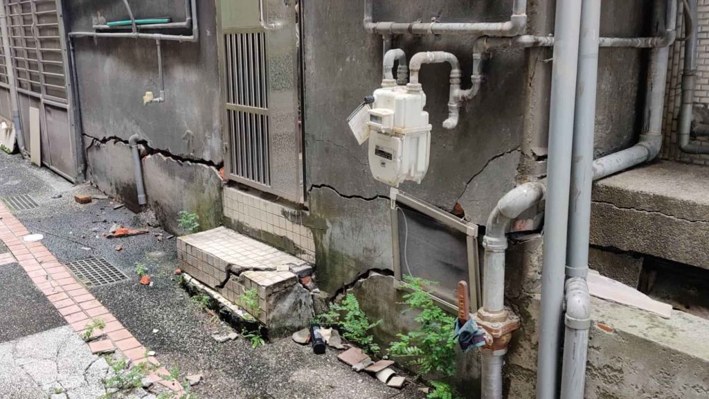 Freecompress 037a691c B9ea 40e0 8ebe 1c3c990364ff 10 大直藏璽建物受損情形