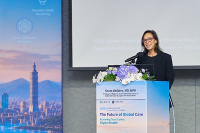 Karen DeSalvo, MD, MPH Professor of Medicine, Tulane University School of Medicine / Former Google Chief Health Officer Karen DeSalvo, MD, MPH Professor of Medicine, Tulane University School of Medicine / Former Google Chief Health Officer