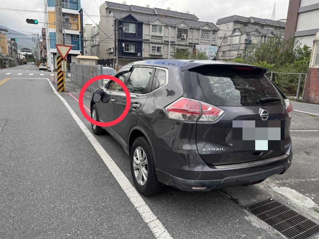 花蓮吉安9輛轎車遭殃!男子凌晨沿街折後照鏡 警方調監視器鎖定嫌犯